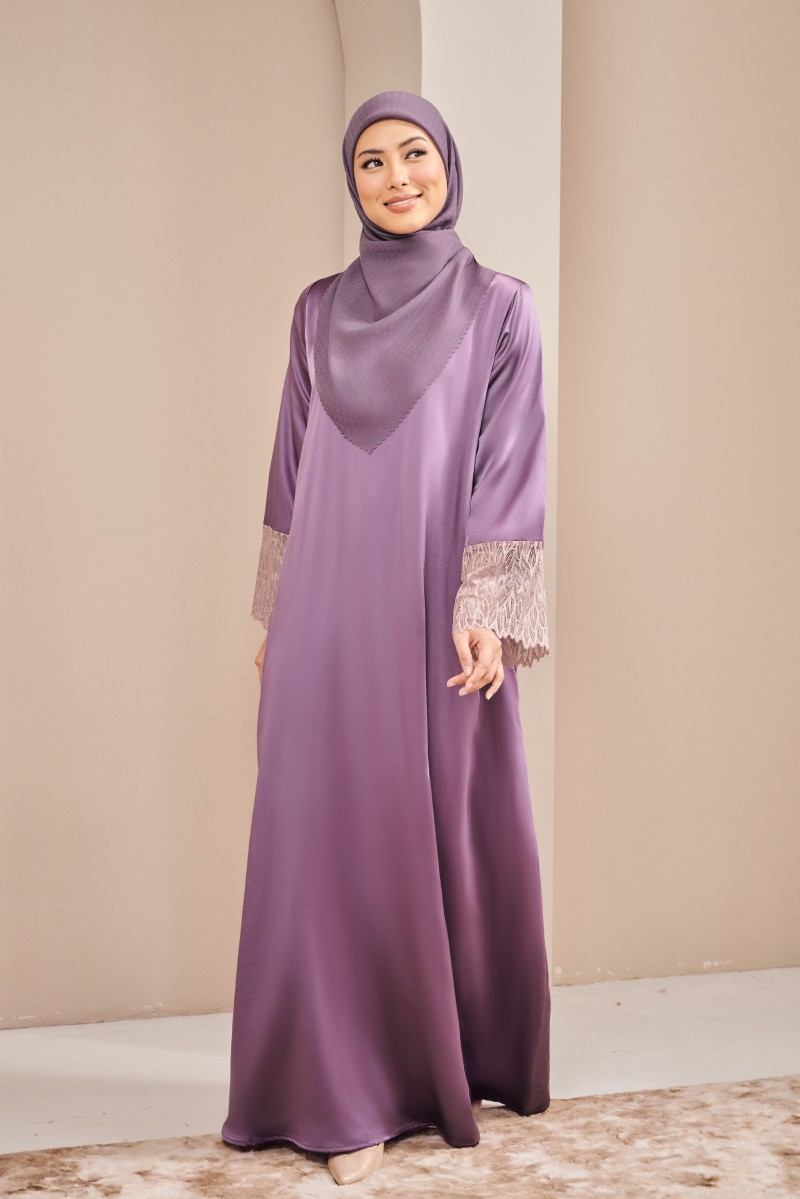 AELIN Dress in Purple