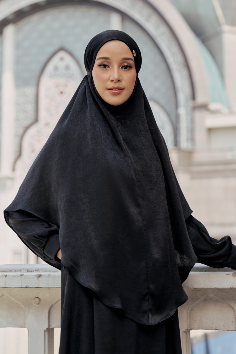 ZARIA Khimar in Black