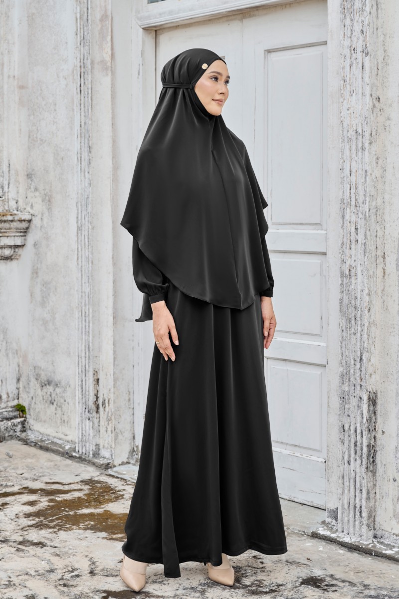 KHAWLA Jubah in Black