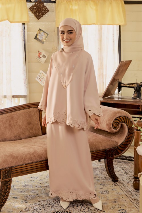 KARI Kurung in Blush Cream