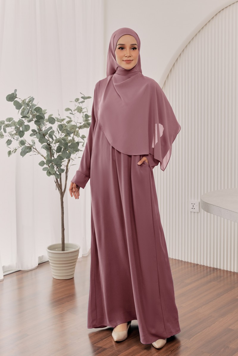 (AS-IS) BELVA Kaftan in Cranberry