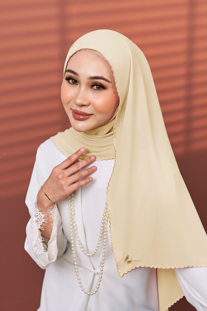 TIARA Sulam Shawl in Light Yellow