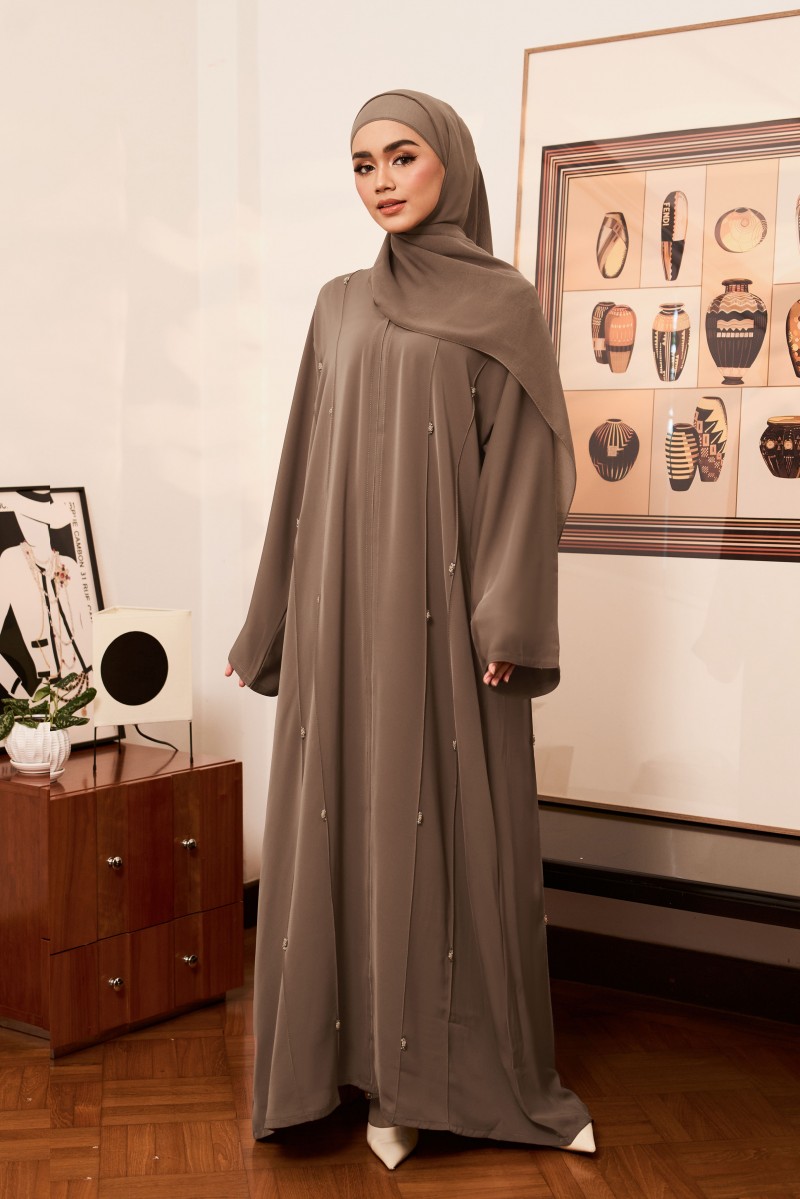 ELARA Jubah D1 in Dusty Brown