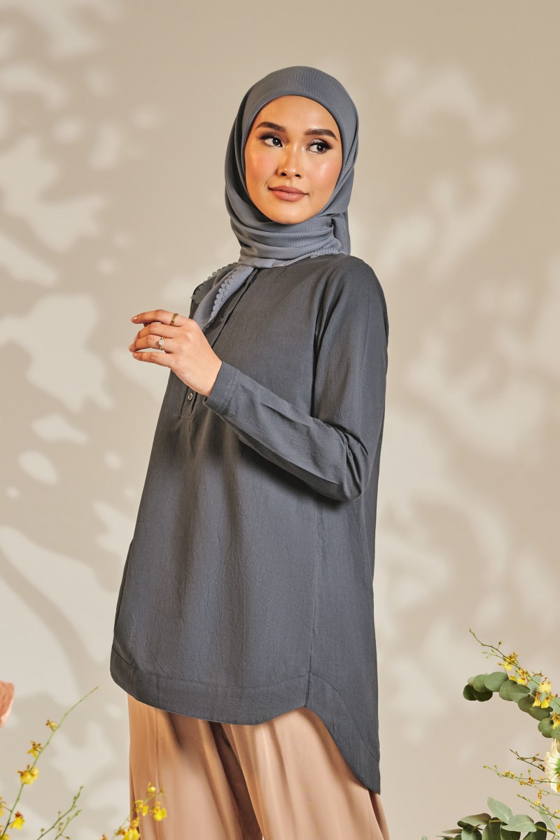 BEA Blouse in Dark Grey