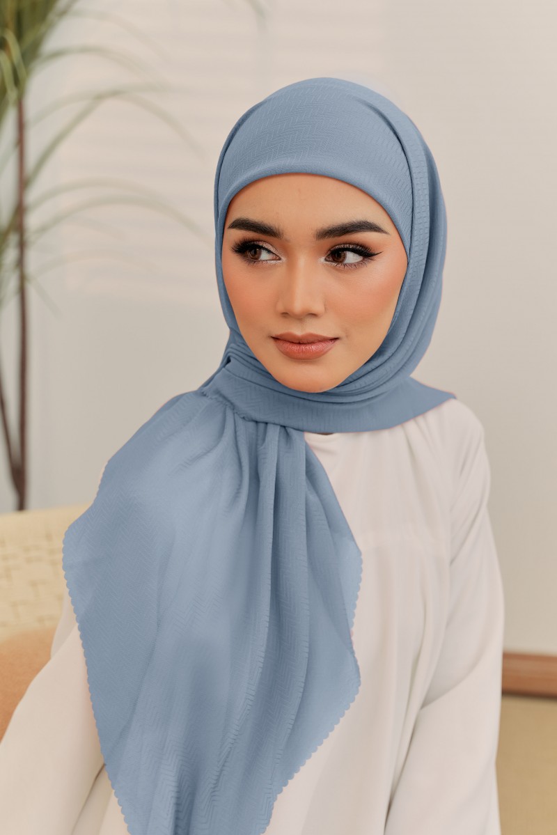 Cali Bawal in Dusty Blue