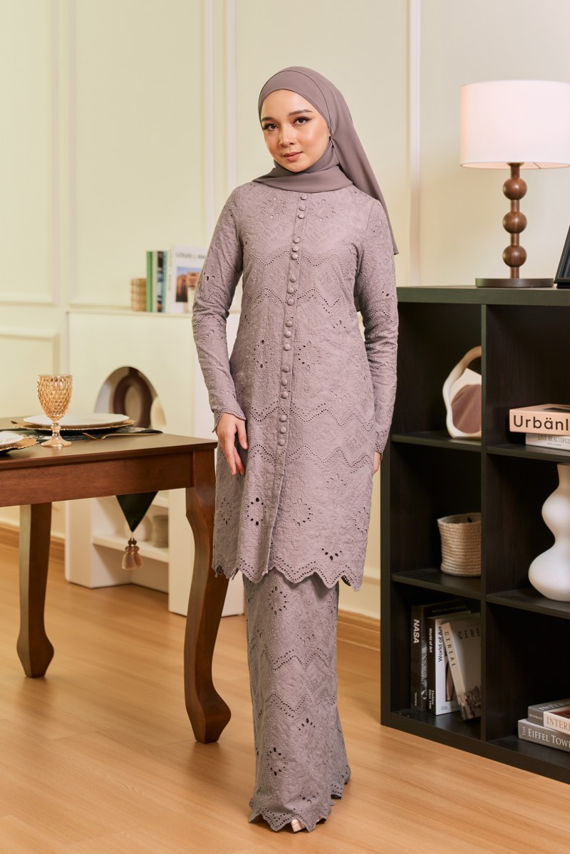 NUANSA Kurung in Dusty Purple