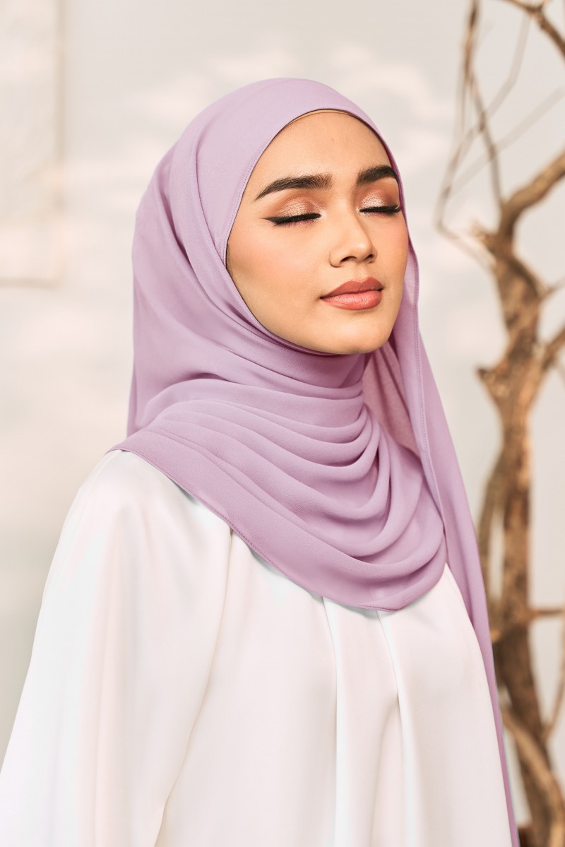 SHAMA Magnetic Long Shawl in Lavender