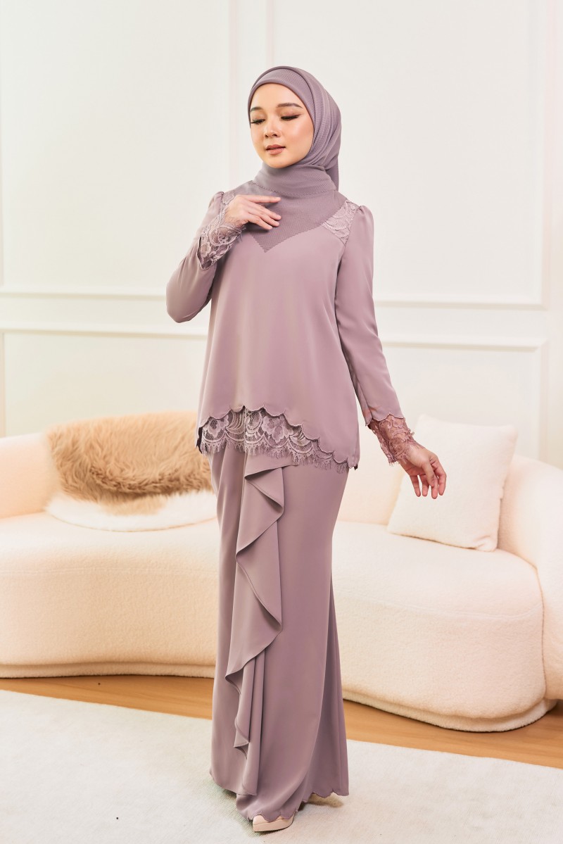 EIDRA Kurung in Mauve Purple