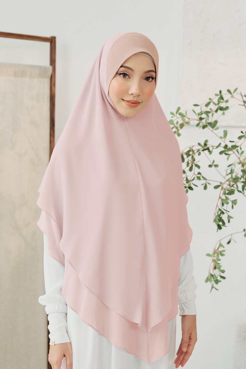 Nageena Khimar in Light Pink