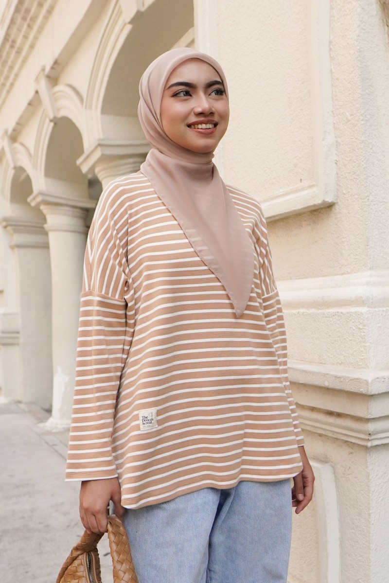 MARIBEL Comfy Blouse in Sand