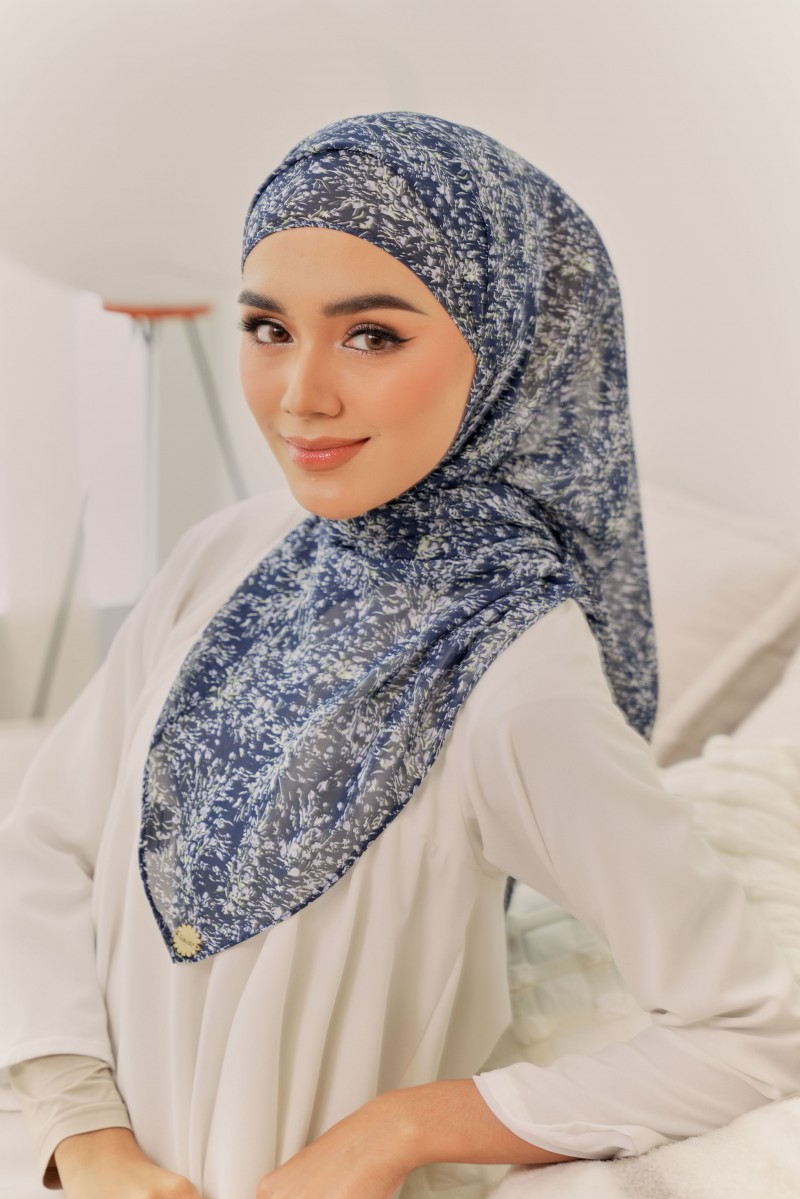 ADRA Shawl in Triss