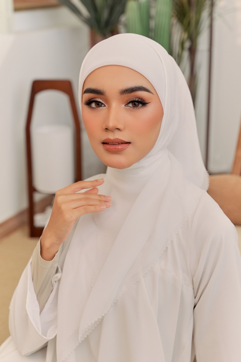 Cali Bawal in White