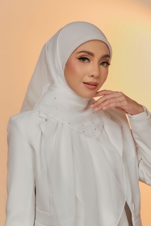 MOIRA Bawal Batu in White