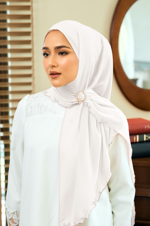 YUKI Sulam Shawl White