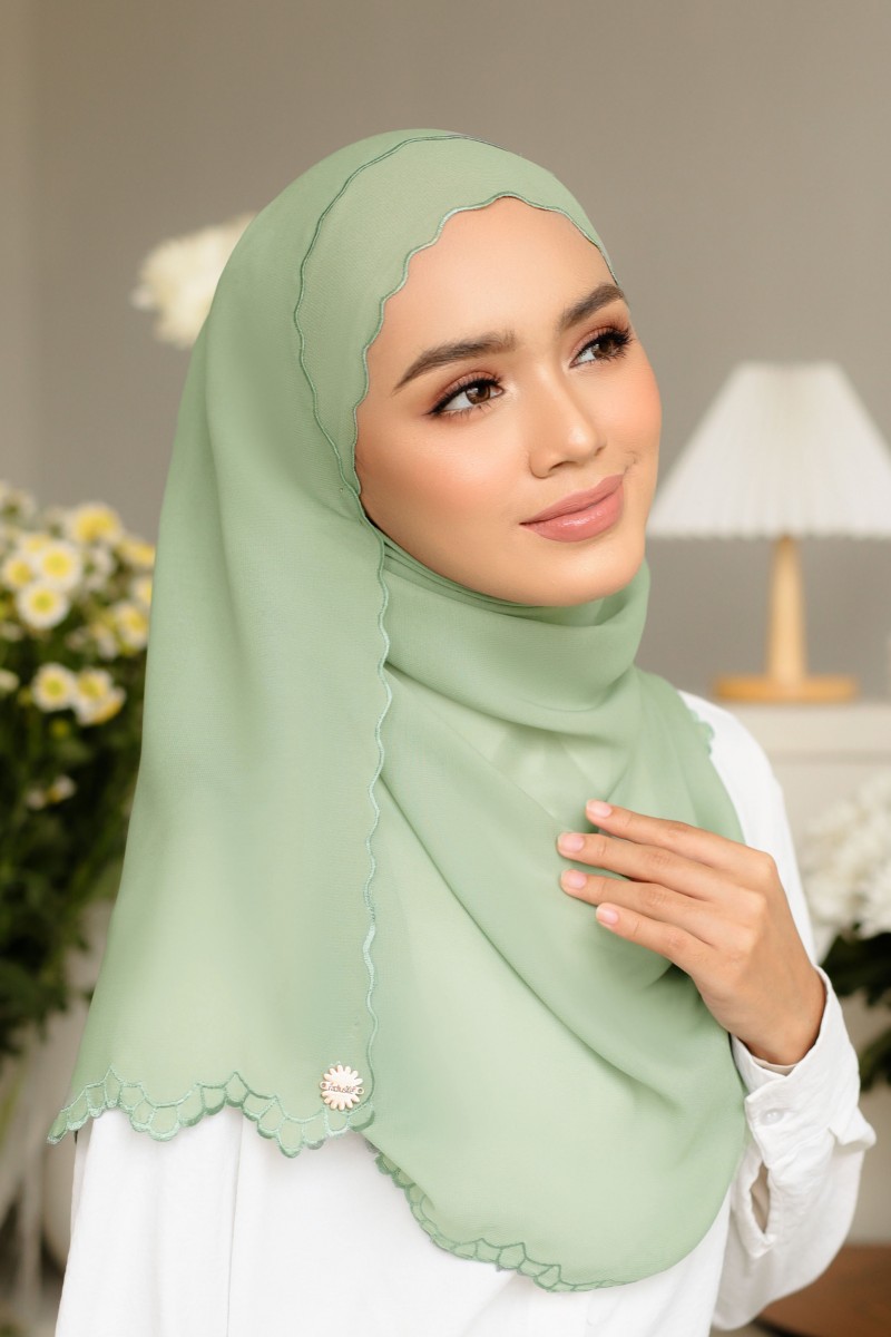 (AS-IS) Abir Sulam Long Shawl in Apple Green