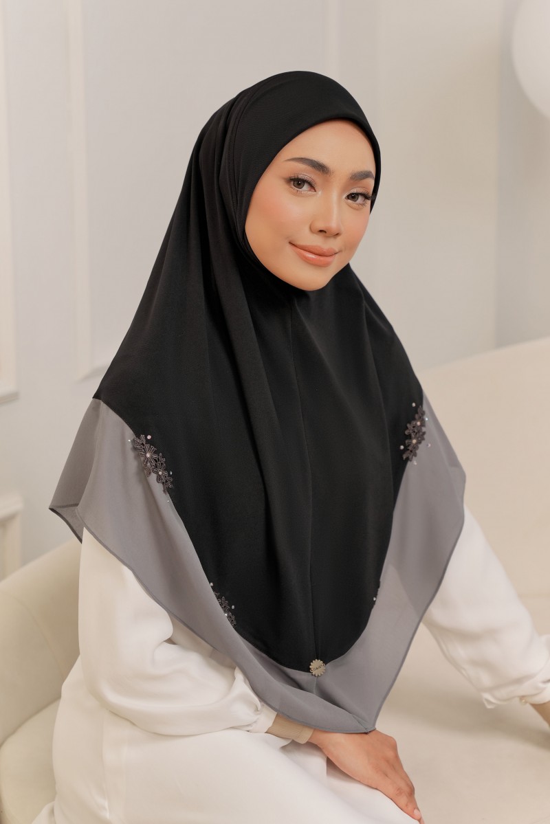 JIWA Tudung Sarung in Black