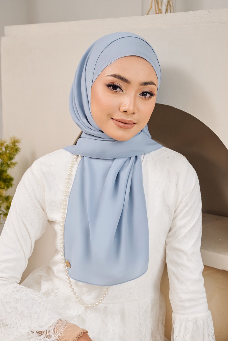 (AS-IS) ALUN Long Shawl in Blue