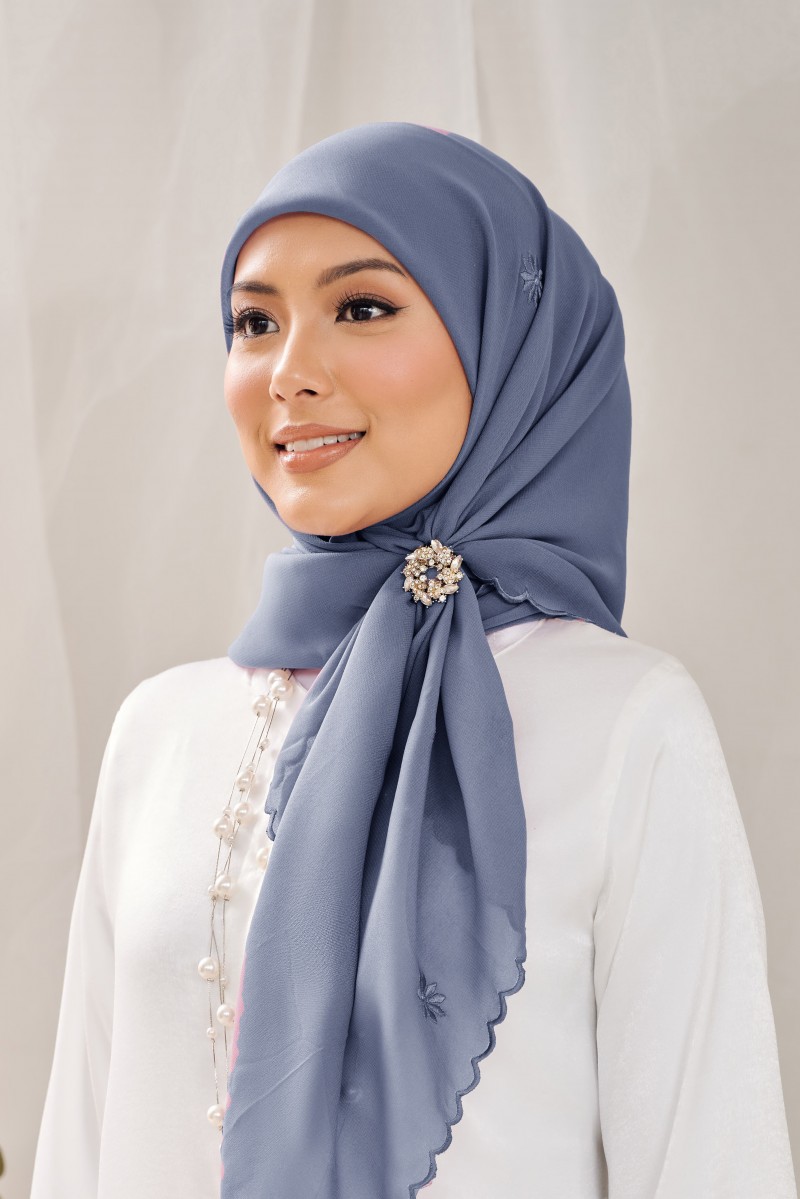 (AS-IS) AZZA Sulam Bawal in Blue Jeans