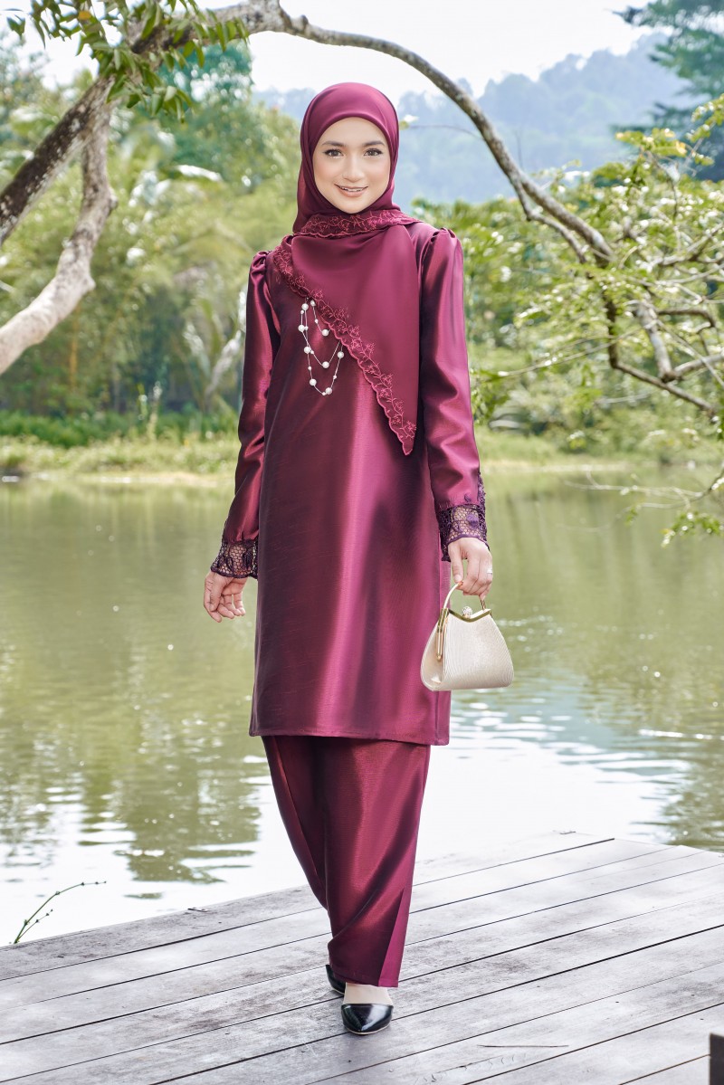 (AS-IS) Adara Kurung in Burgundy Red