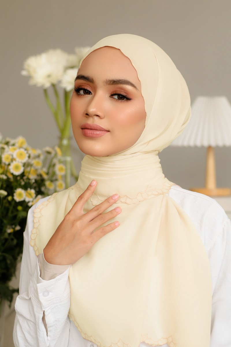 (AS-IS) Abir Sulam Long Shawl in Butter