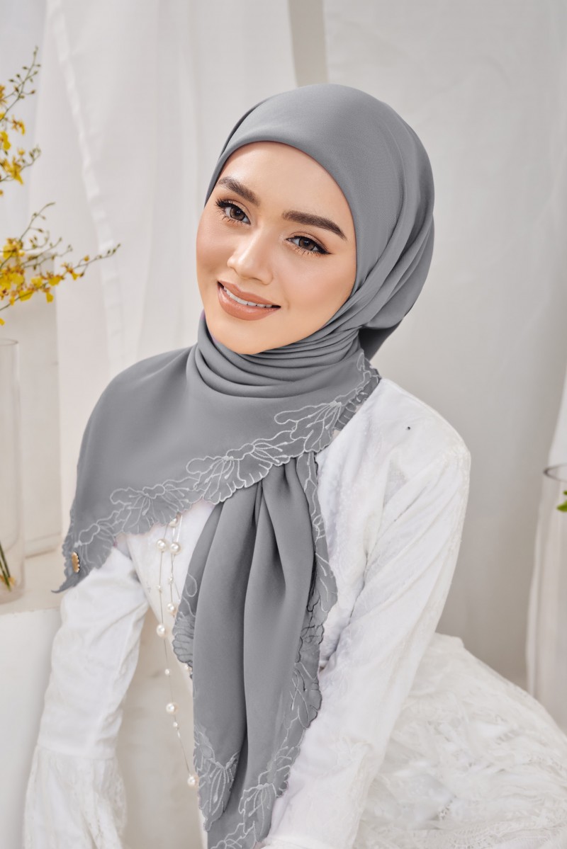 (AS-IS) SARI Sulam Bawal in Grey