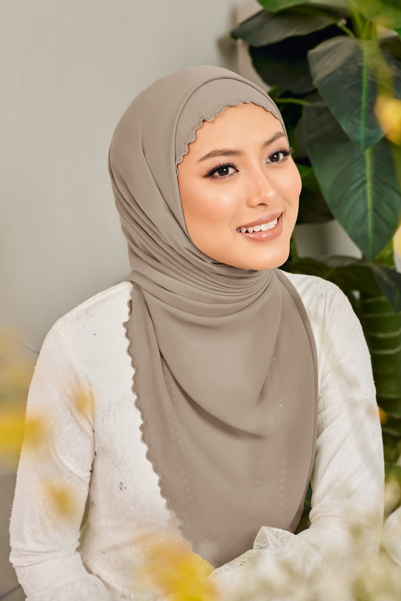 (AS-IS) ISRA Sulam Shawl in Khaki