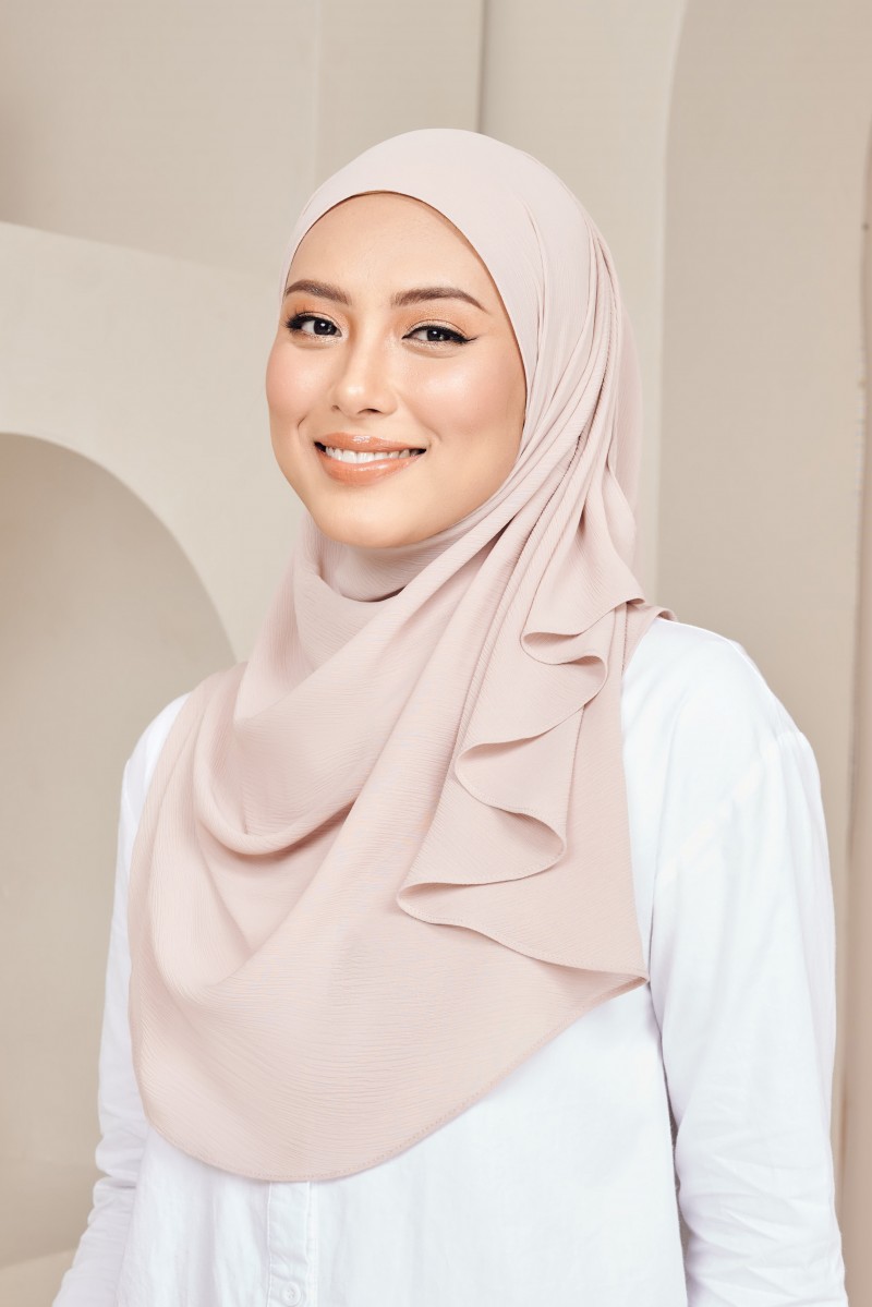 (AS-IS) SADIA Halfmoon in Light Pink