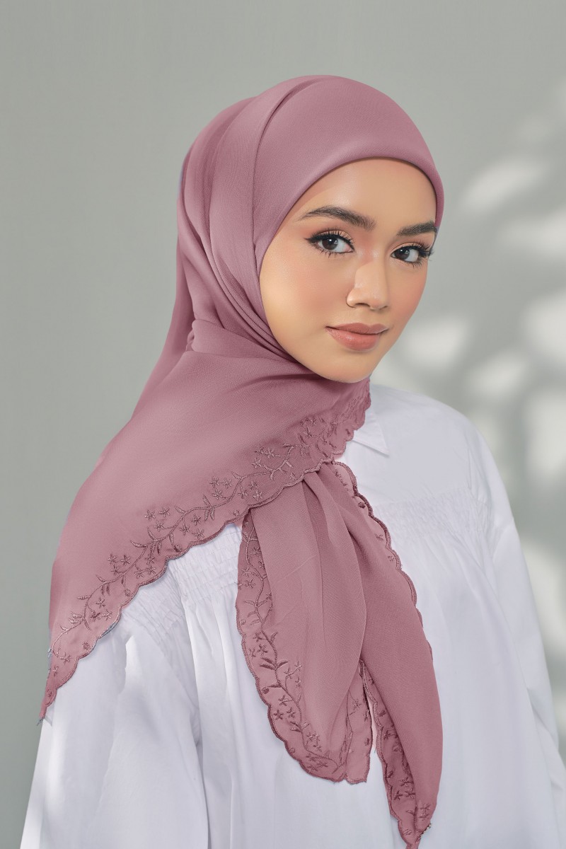 (AS-IS) Salma Bawal Sulam in Mauve