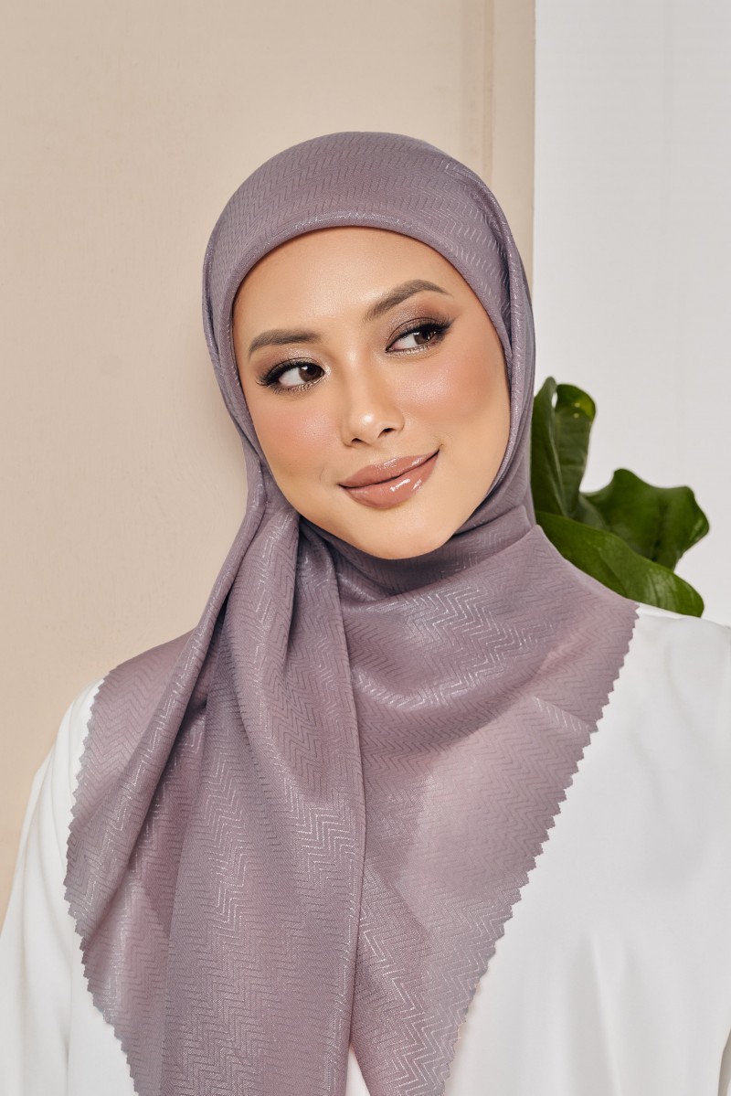 LUNA Bawal Kayr in Pale Purple