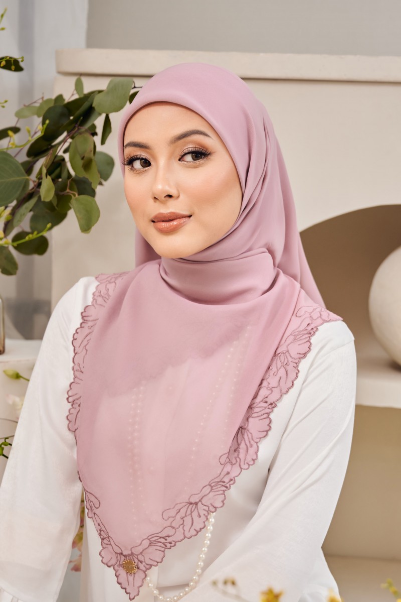 (AS-IS) SARI Sulam Bawal in Pink