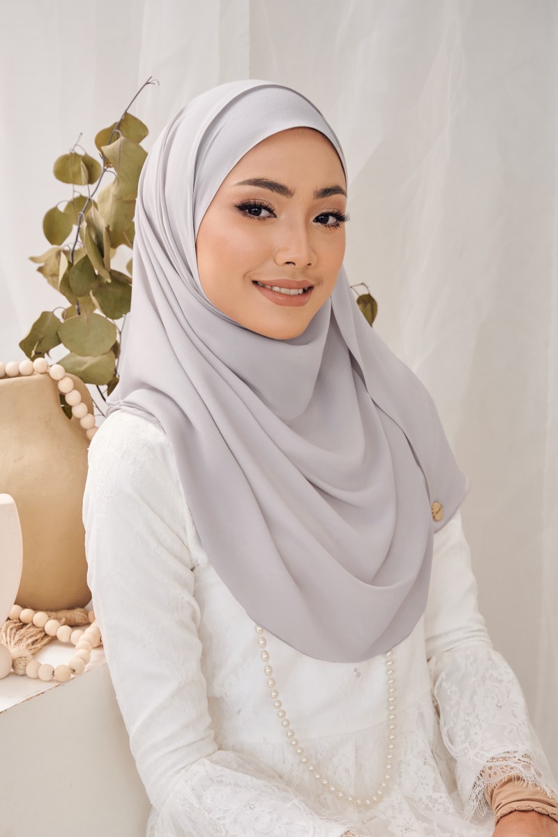 (AS-IS) ALUN Long Shawl in Soft Grey