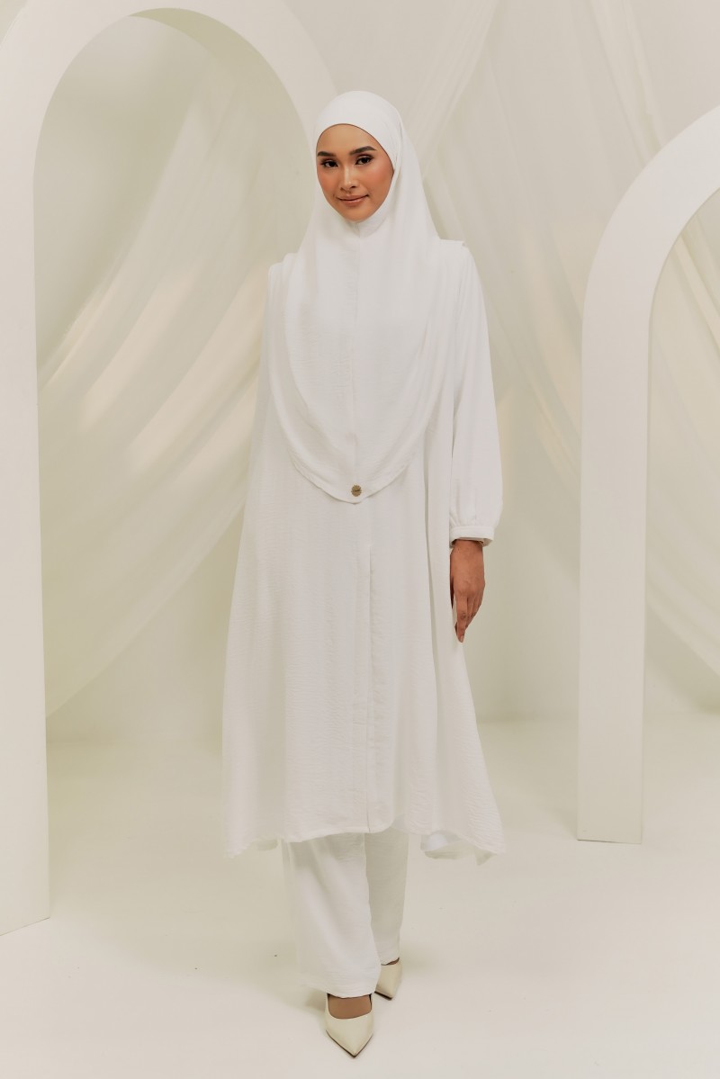 New LANA Set in White with Khimar