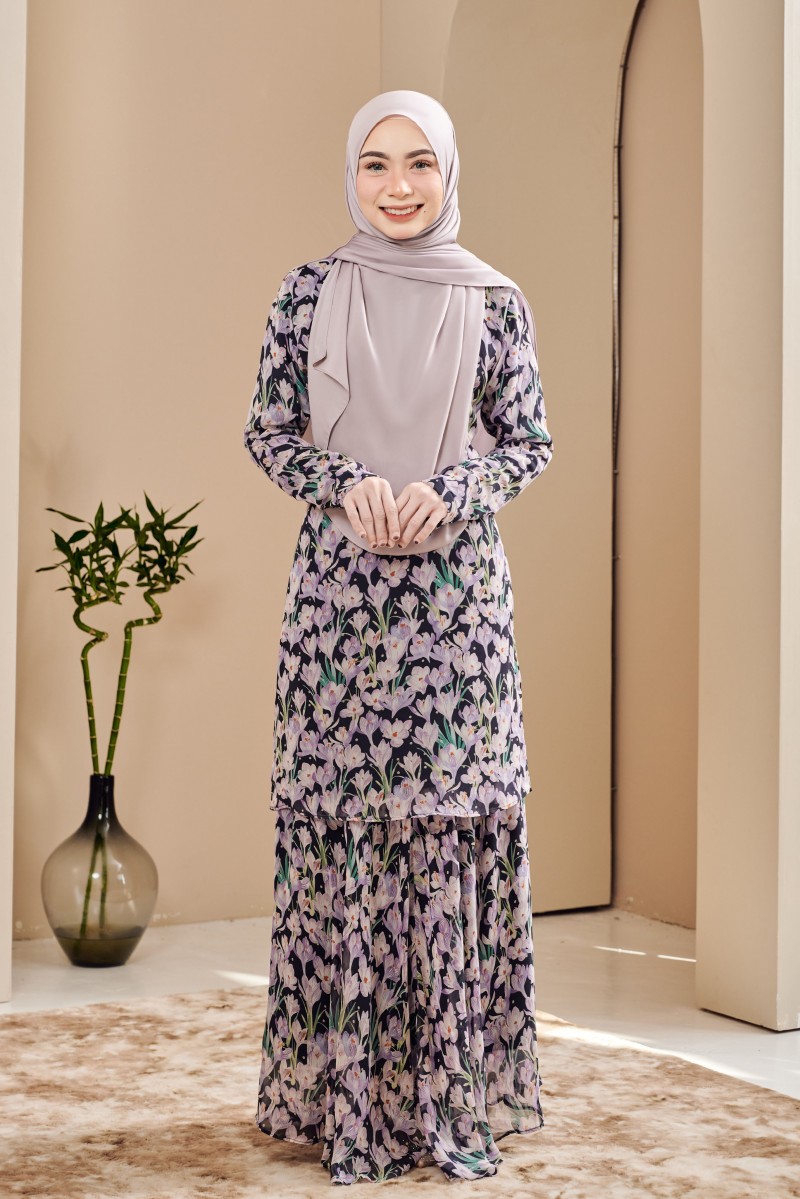 (AS-IS) Aura Kurung in Zara