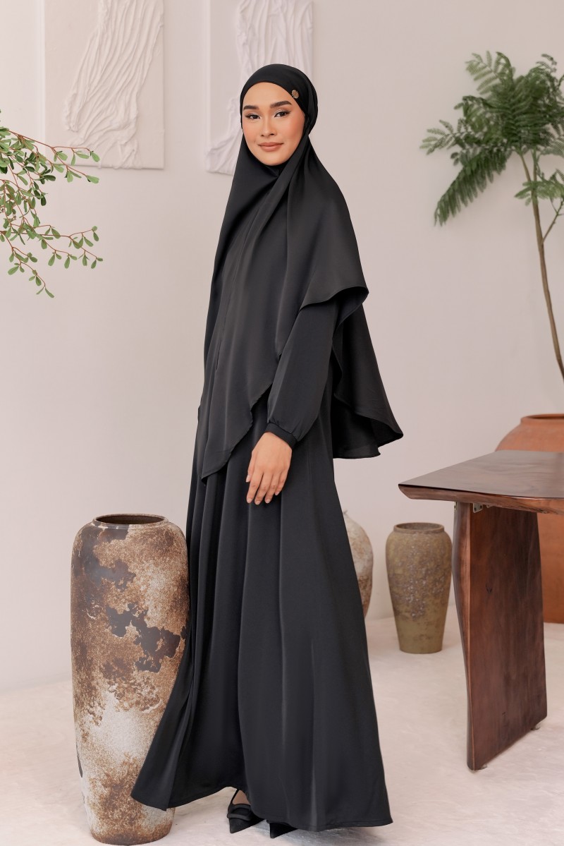 KHAWLA Set with Khimar in Black