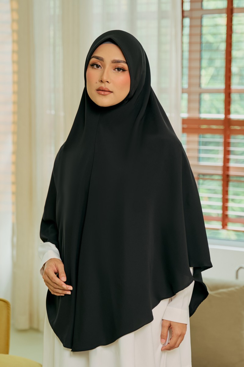 AMRA Khimar in Black