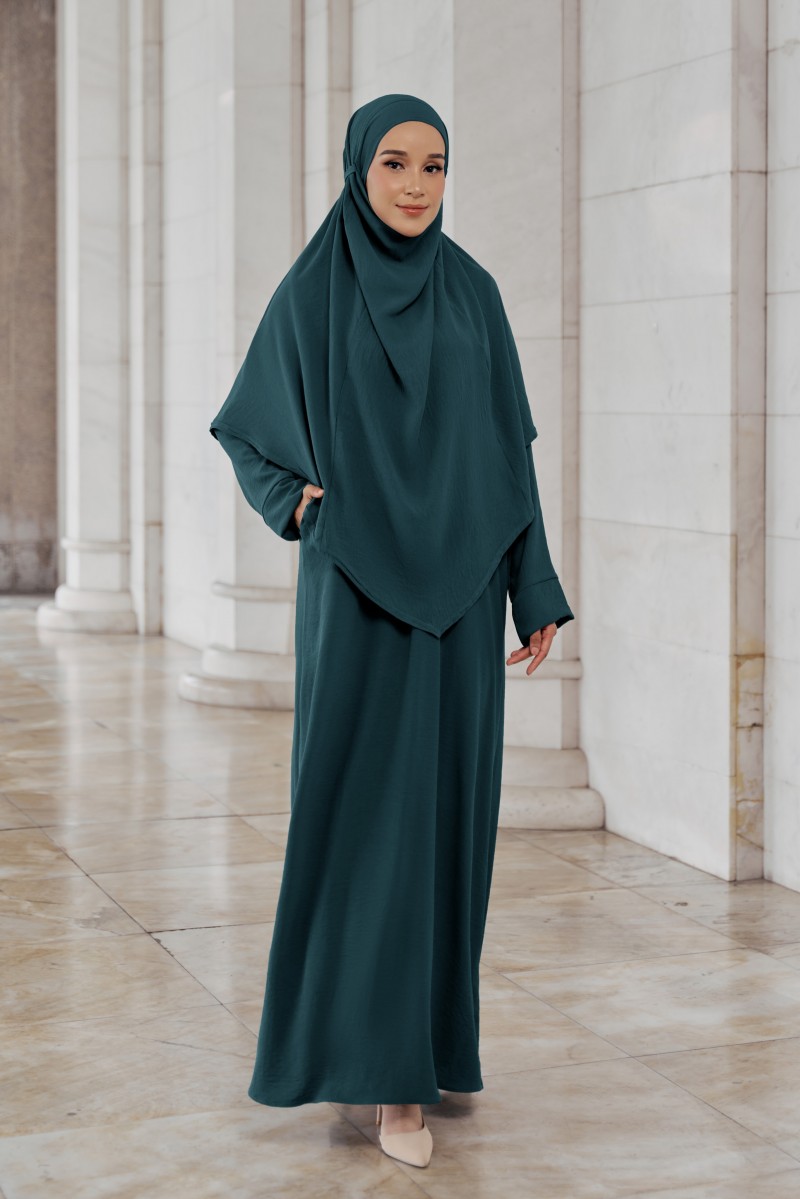 Belva Kaftan in Emerald Green