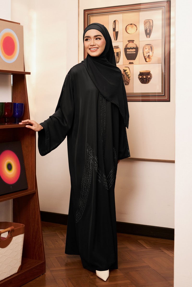 ELARA Jubah F1 in Black