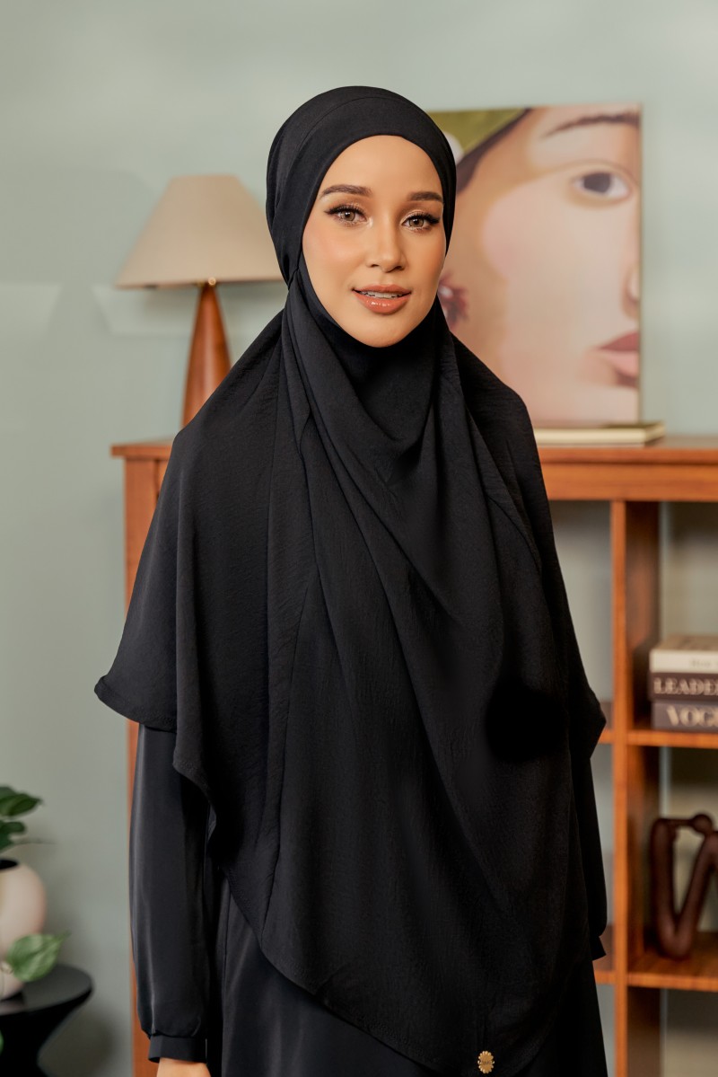 NEEMA Khimar in Black