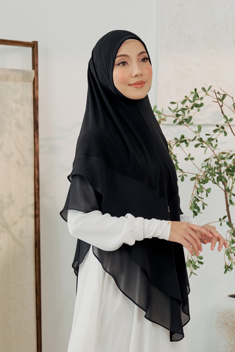 Nageena Khimar 2.0 in Black