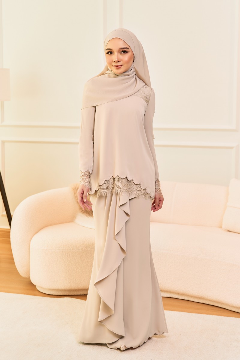 EIDRA Kurung in Blush Cream