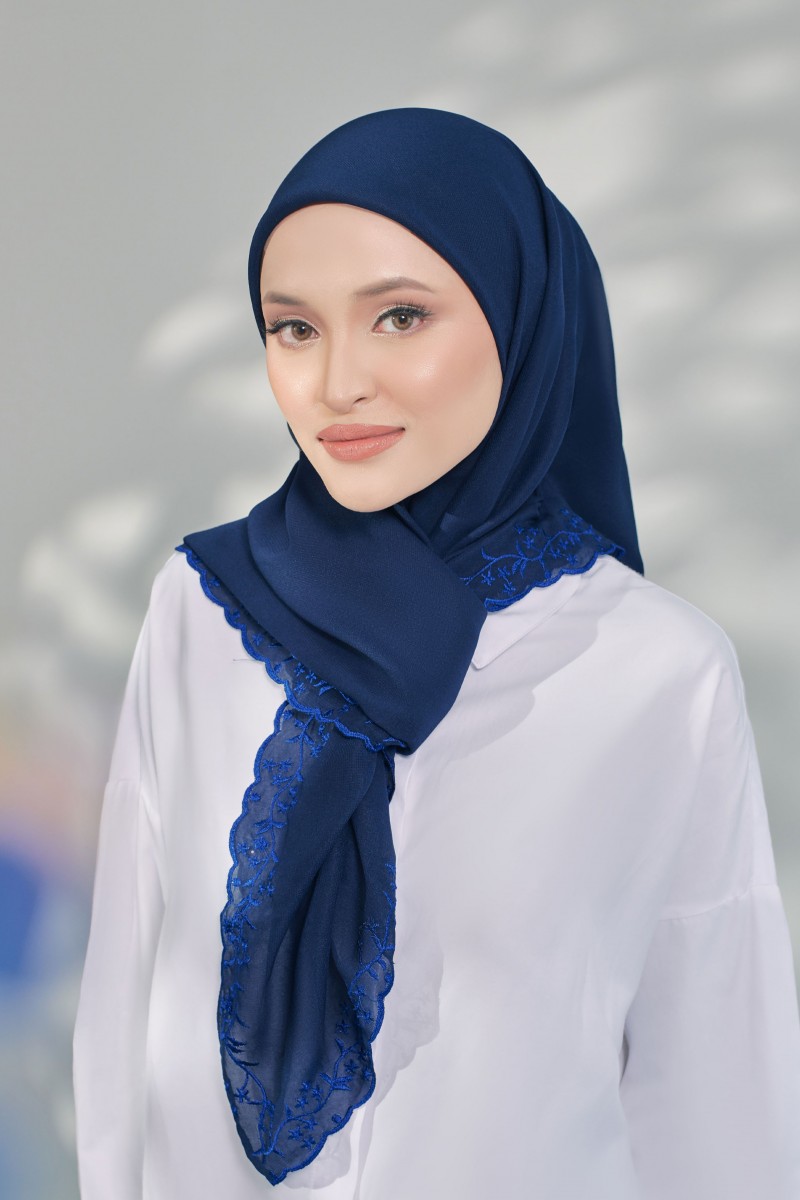 (AS-IS) Salma Bawal Sulam in Deep Blue