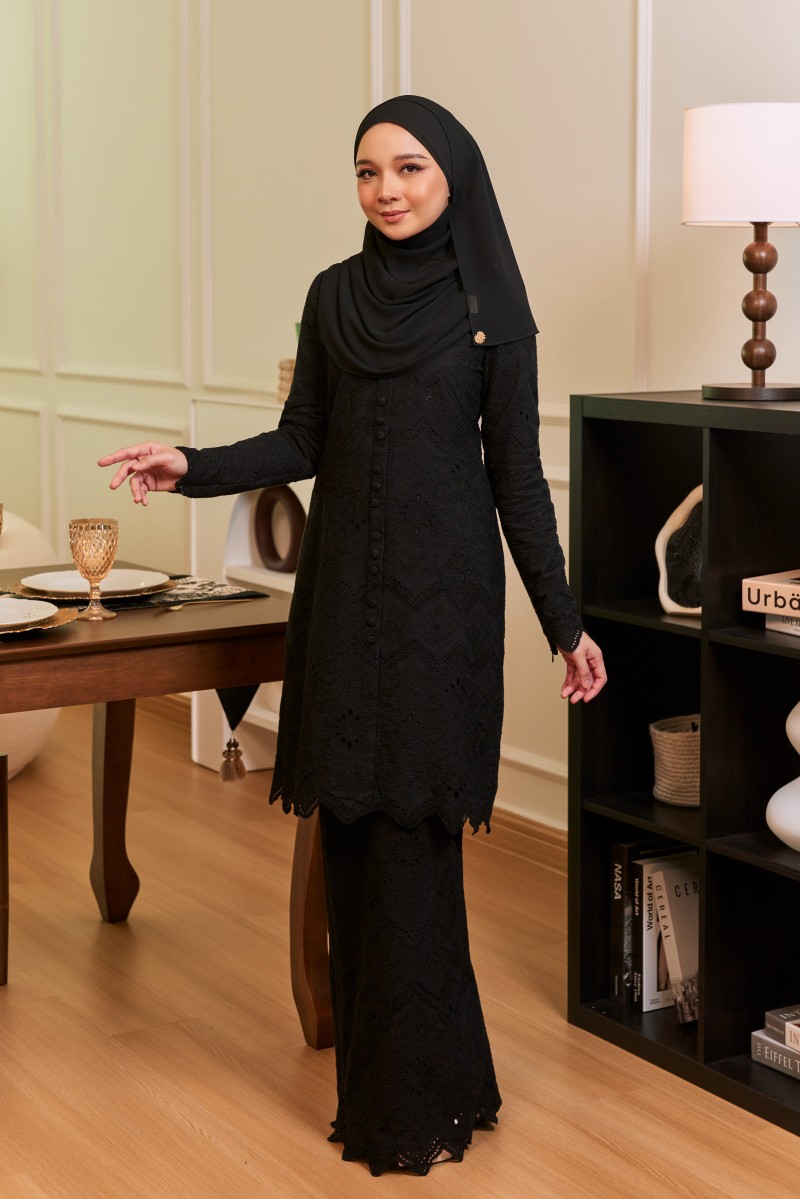 NUANSA Kurung in Noir Black