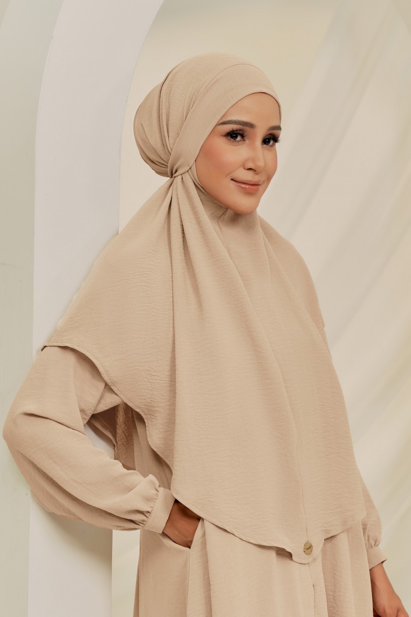 LANA Khimar in Sand