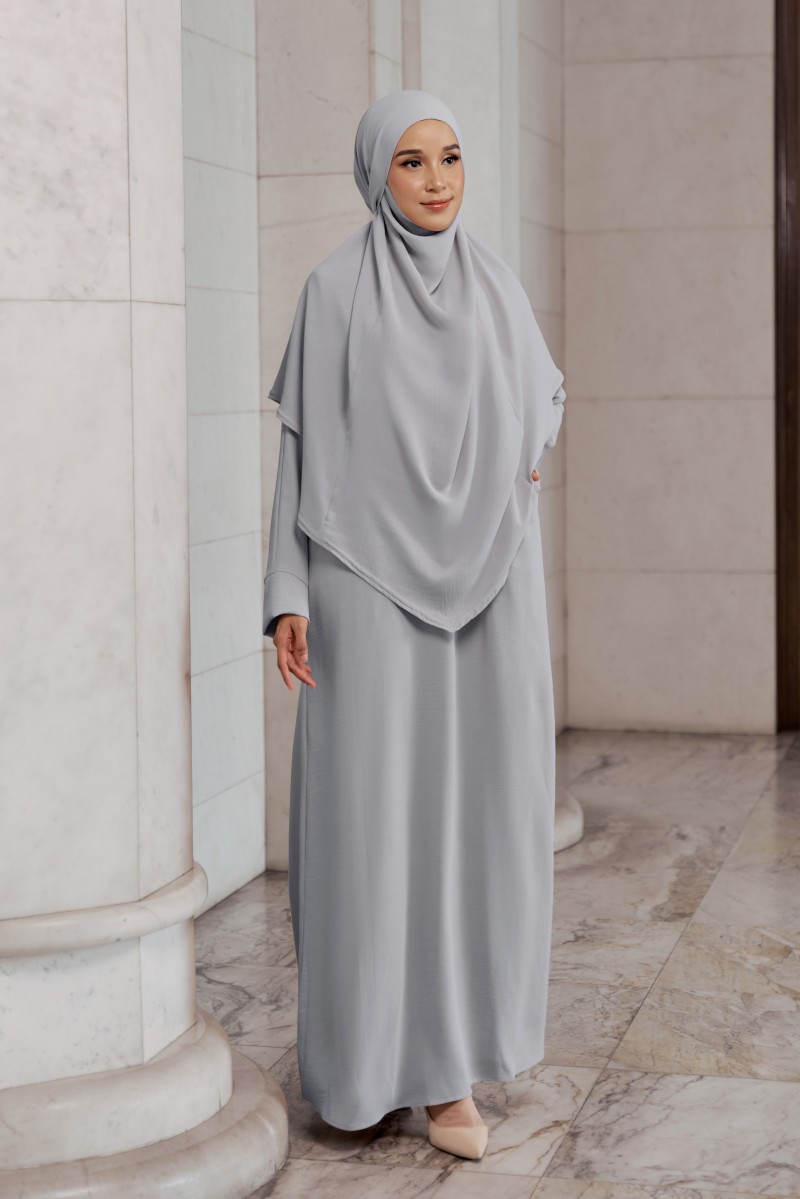 Belva Kaftan in Soft Grey