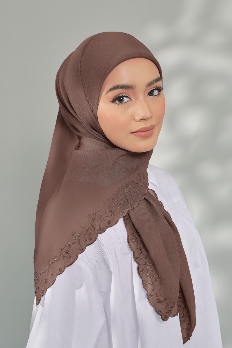 (AS-IS) Salma Bawal Sulam in Brown