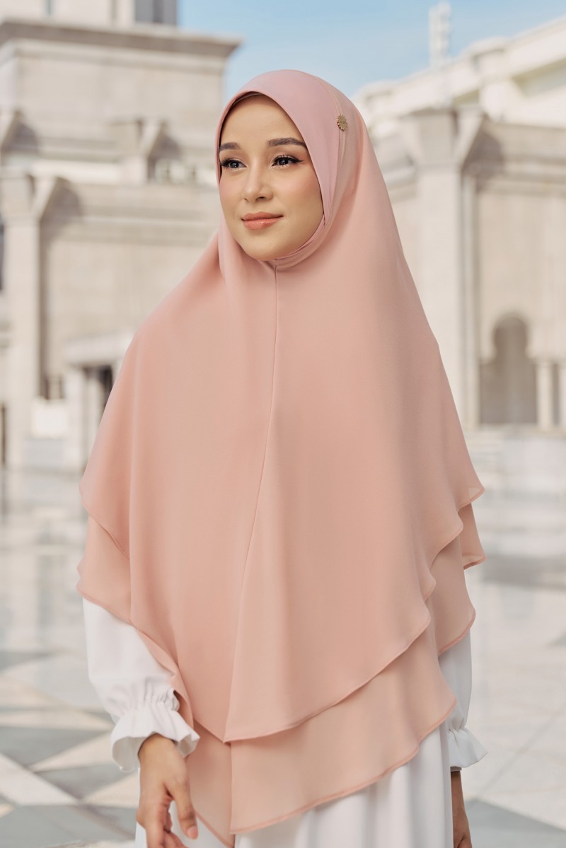 Nageena Khimar in Peach