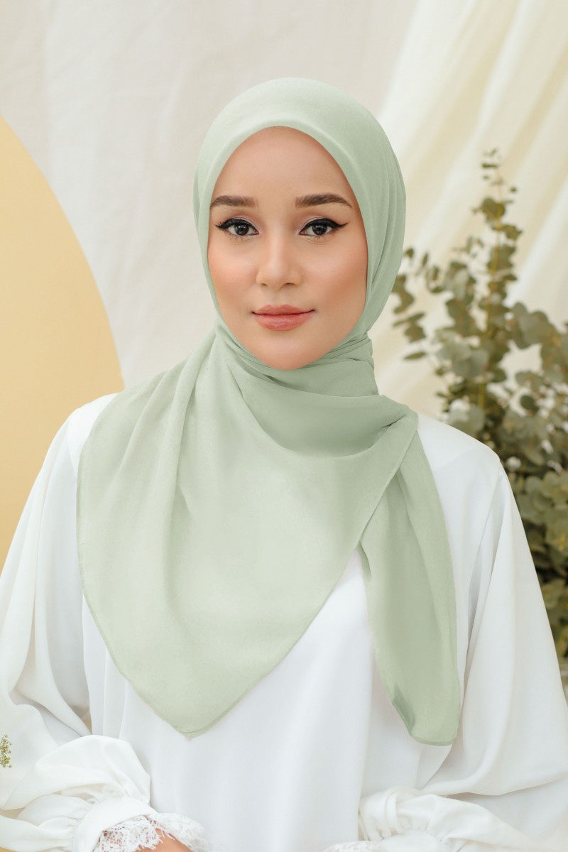 (AS-IS) MYLA Bawal Basic in Pistachio