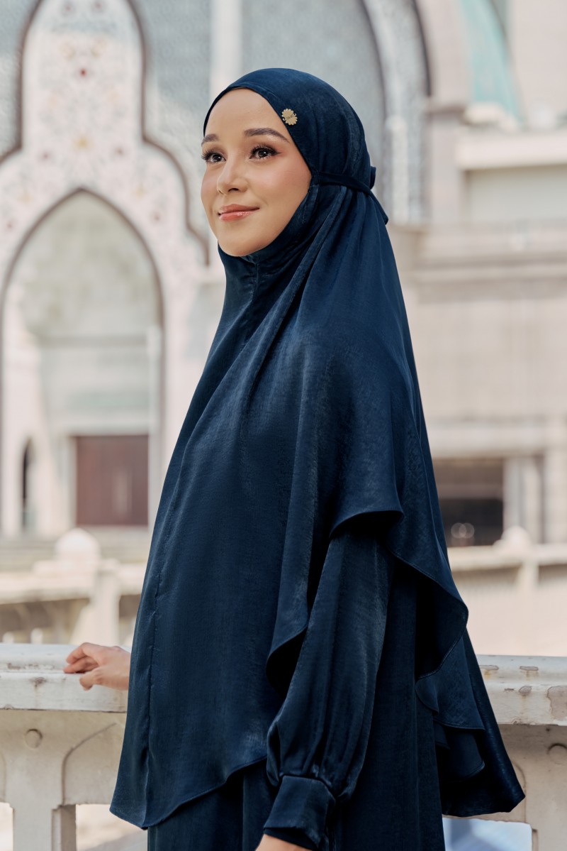 ZARIA Khimar in Blue