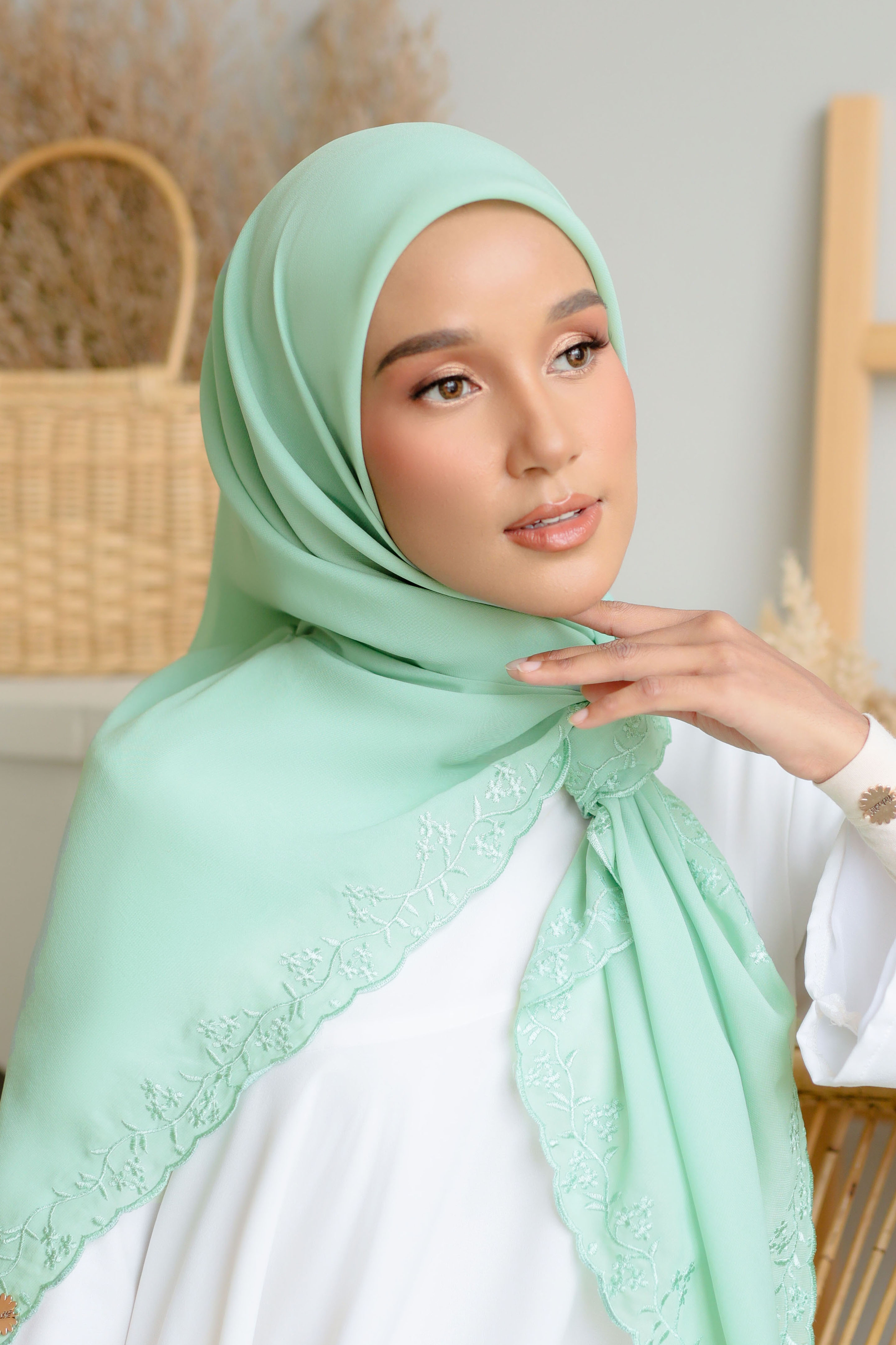 Radiusite | Online Fashion | Shawl | Tudung | Bawal | Khimar dan Jubah ...